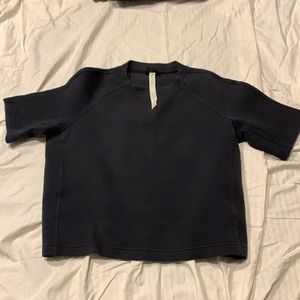 Lululemon short sleeved cropped sweatshirt, elastic in the back